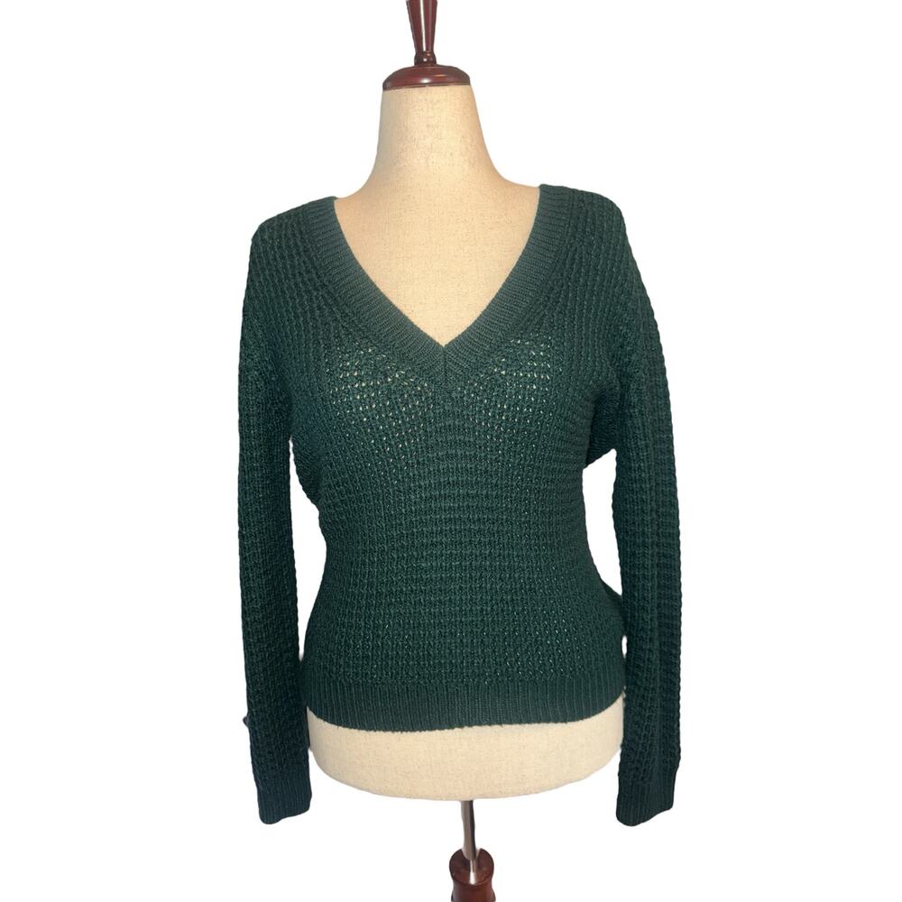 Forever XXI emerald knit V shoulder  sz M